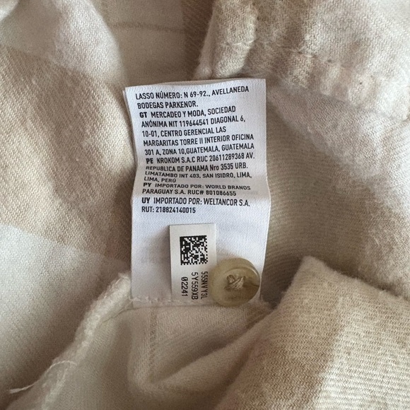 NWB American Eagle Oversized Plaid Button-Up Shirt - Picture 16 of 16